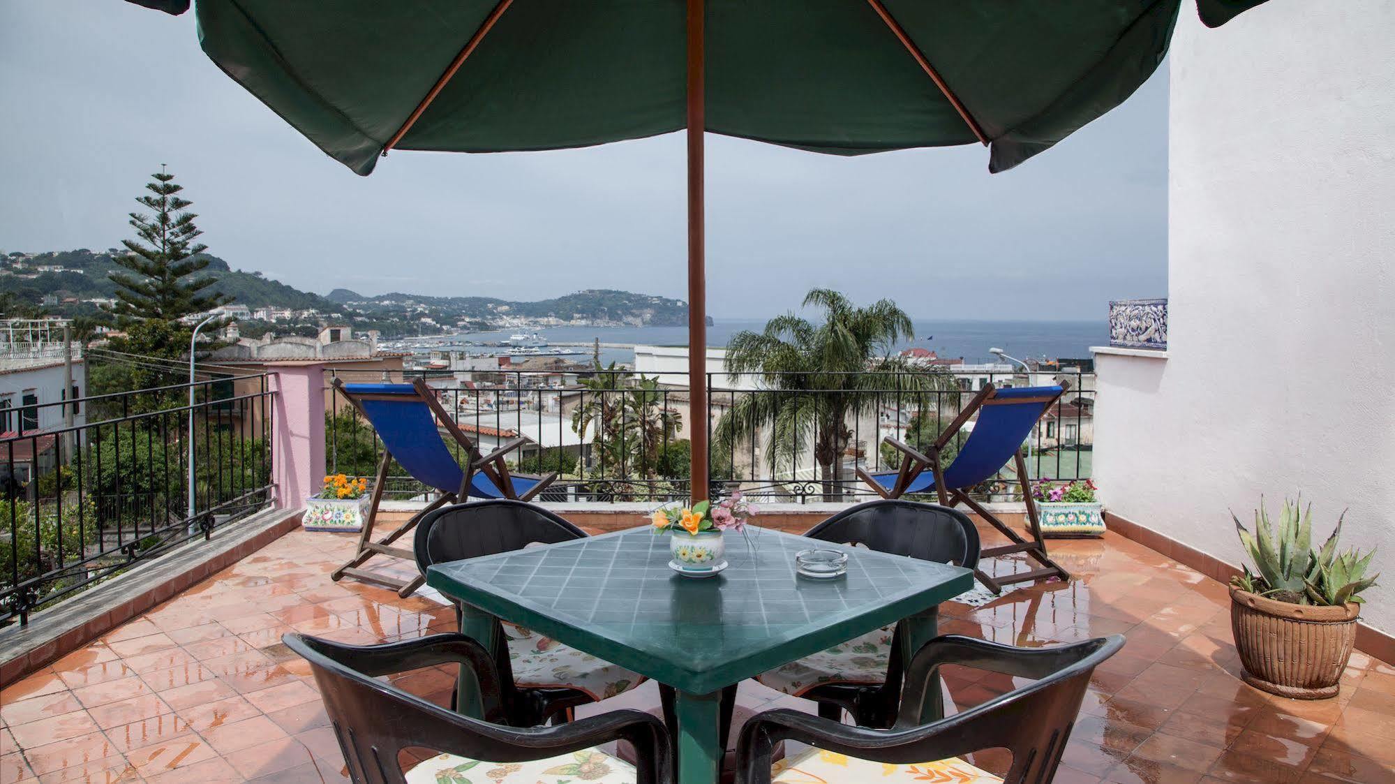 Villa Luna Di Miele Casamicciola Terme ภายนอก รูปภาพ